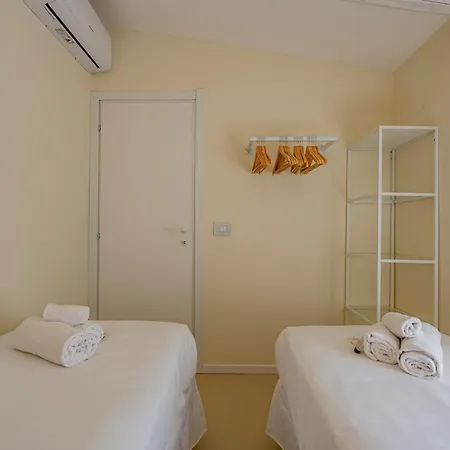 2 Big 5 Min Porto Cervo - Same Building * Baja Sardinia